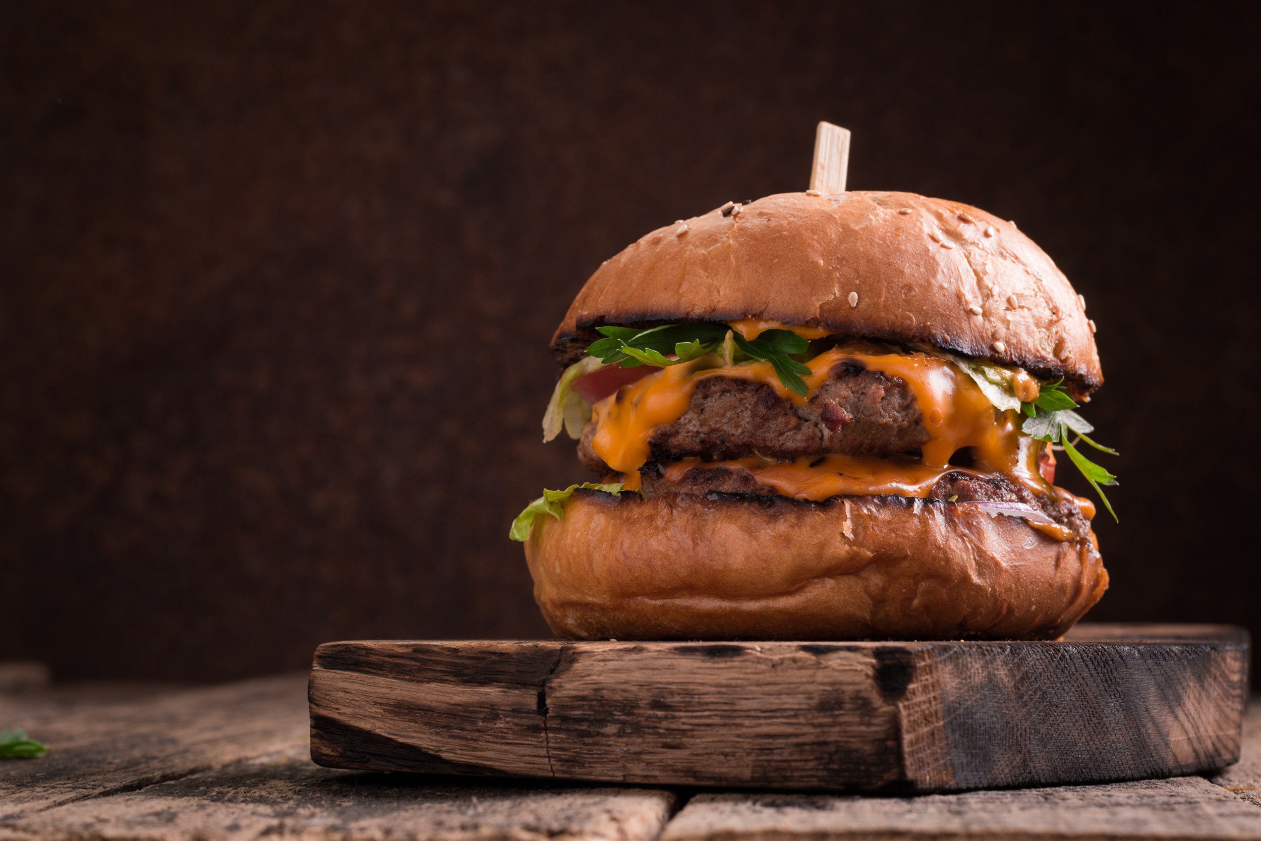 The Pip Stuffed Burger Recipe | Masterbuilt Smokers NZ